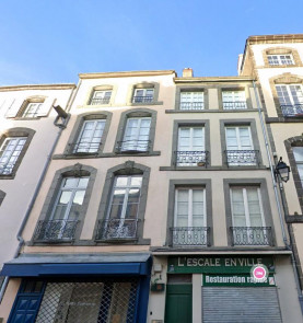 en Vente à Riom / 4 pièces